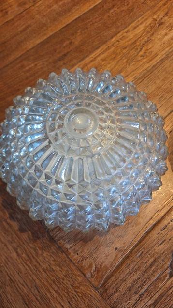 Vintage plafonnière met bakeliet beschikbaar voor biedingen