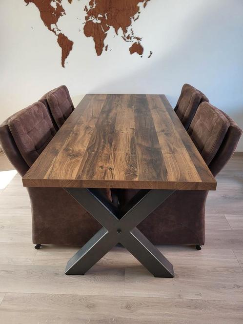 Eettafel Formula X (Lamulux), Huis en Inrichting, Complete eetkamers, Zo goed als nieuw, Ophalen