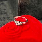 14 karaats gouden ring witgoud nieuw, 20 of groter, Heer, Ophalen of Verzenden, Zo goed als nieuw