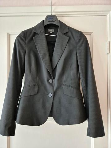 Mexx pak krijtstreep  MAAT 36 Z.G.A.N. beschikbaar voor biedingen