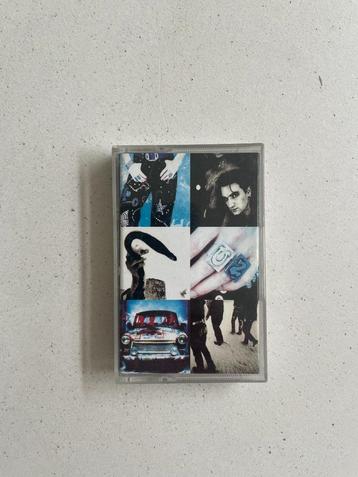 U2 - Achtung Baby (cassette) beschikbaar voor biedingen