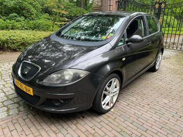 Seat Altea 2.0 FSI 16V 2005 Zwart beschikbaar voor biedingen
