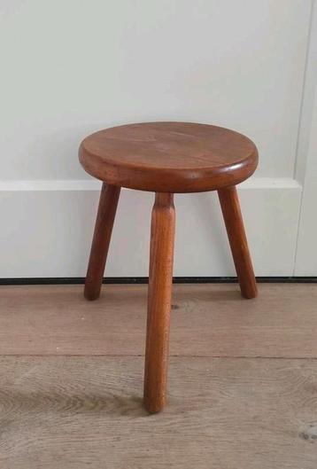 Vintage melkkrukje bijzettafeltje krukje kruk hout  beschikbaar voor biedingen