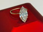 Gouden ring met een VS1 diamant van maar liefst 5.00 caraat!, Geel, Nieuw, Ophalen of Verzenden, 17 tot 18