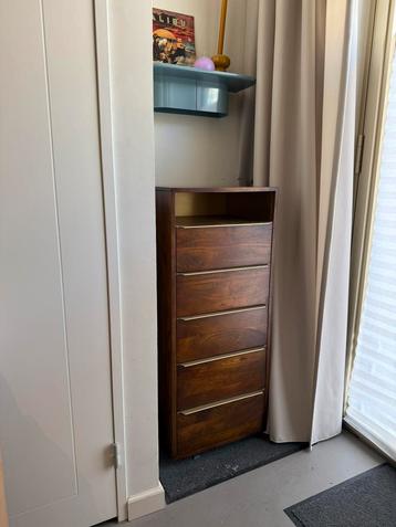Luxe ladekast – walnoot & messing – 123 cm hoog beschikbaar voor biedingen
