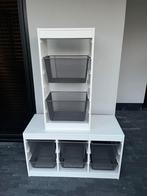 IKEA opbergkasten met grijze manden (5 grote, 3 kleine).,, Ophalen, Zo goed als nieuw