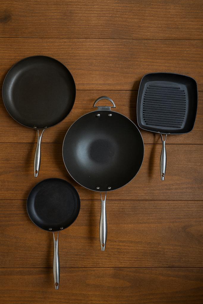 Pannenset Scanpan Pro Iq, Huis en Inrichting, Keuken | Potten en Pannen, Zo goed als nieuw, Pannenset, Rvs, Ophalen of Verzenden