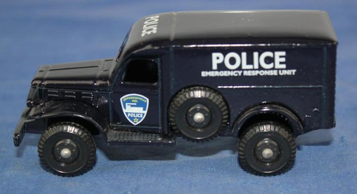 LLEDO Days Gone 1: 76  1942 Dodge 4 x 4 Police Emergency, Hobby en Vrije tijd, Modelauto's | 1:87, Zo goed als nieuw, Auto, Overige merken