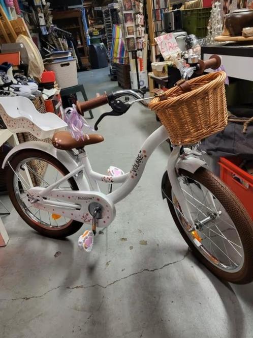Volare Blossom 18 inch meisjesfietsen, Fietsen en Brommers, Fietsen | Meisjes, Nieuw, 18 inch, Ophalen