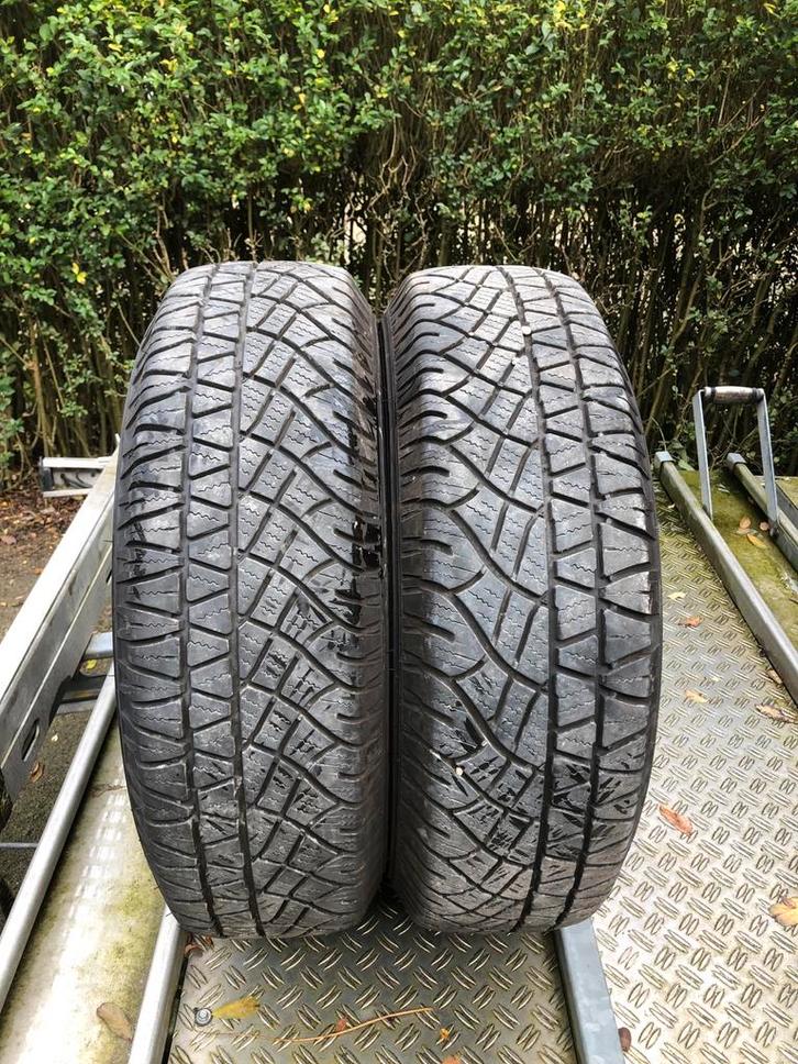 Michelin 225/75/16 M&S Banden (2x), Auto-onderdelen, Banden en Velgen, Band(en), All Season, 16 inch, 225 mm, Bestelwagen, Gebruikt