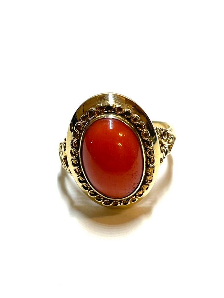 14k gouden ring met een bloedkoraal, Sieraden, Tassen en Uiterlijk, Ringen, Zo goed als nieuw, Dame, 18 tot 19, Goud, Goud, Met edelsteen