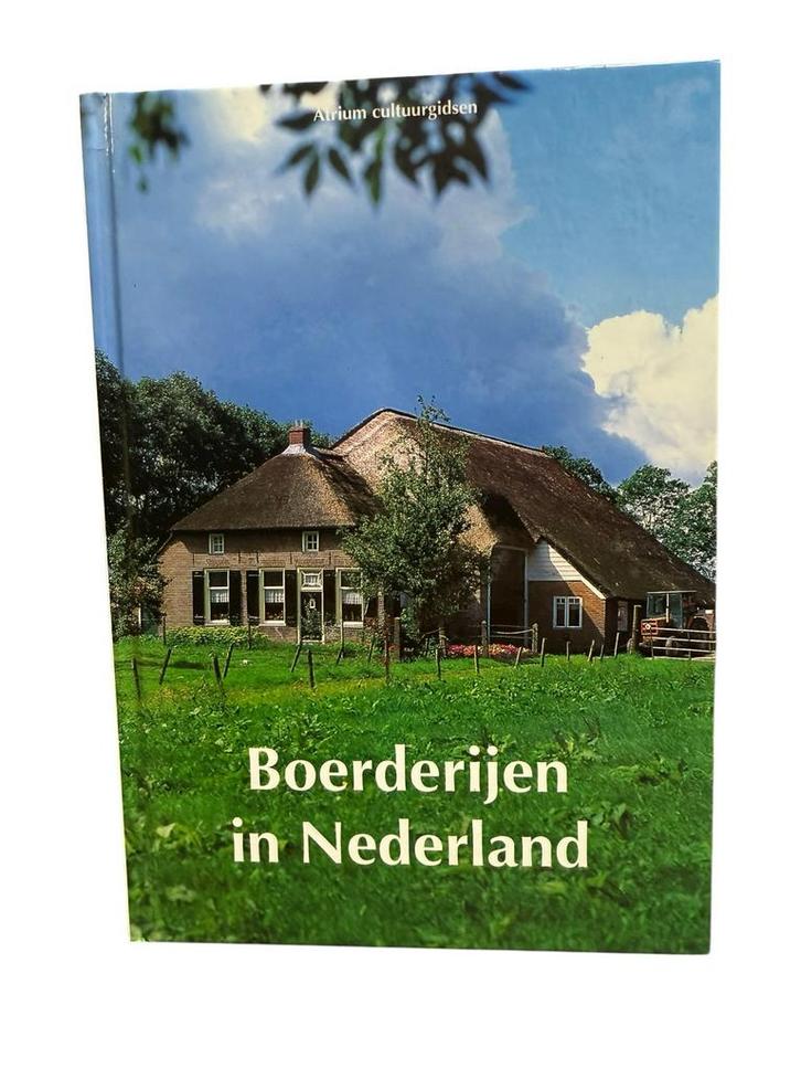 Boerderijen in Nederland - Atrium cultuurgidsen, Boeken, Streekboeken en Streekromans, Zo goed als nieuw, Ophalen