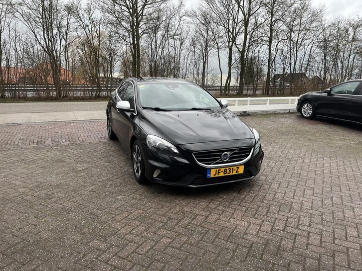Volvo V40 2.0 D2 R-Design Nordic+ TREKHAAK LEER STOELVERWARM, Auto's, Volvo, Bedrijf, Te koop, V40, ABS, Airbags, Airconditioning