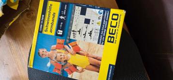 B3co zwembabden 0-15 , nieuwe  beschikbaar voor biedingen