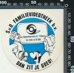 Sticker: SvO Familievideotheek - Tilburg, Verzamelen, Stickers, Film, Tv of Omroep, Ophalen of Verzenden