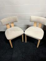 2 Japandi Eetkamerstoelen Velours/Hout - €70, Huis en Inrichting, Stoelen, Info@savoireinteriors.com, Twee, Wit, Ophalen of Verzenden