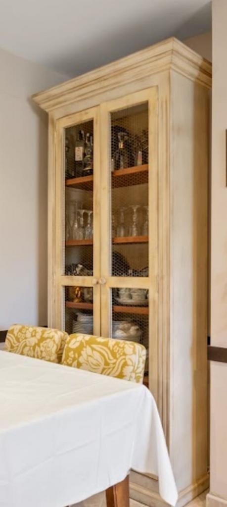 Guadarte Sevilla Kast met Laden en Planken, Gebruikt, Met deur(en), Klassiek, 150 tot 200 cm