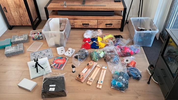 Mega veel paracord spullen !!!!, Hobby en Vrije tijd, Overige Hobby en Vrije tijd, Zo goed als nieuw, Ophalen