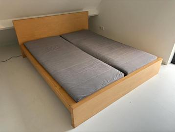 GRATIS AF TE HALEN. IKEA bed - afbeelding 2