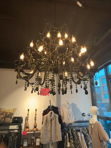 Kroonluchter barok beschikbaar voor biedingen