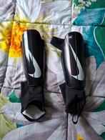 Scheenbeschermers Nike maat M, Sport en Fitness, Voetbal, Ophalen of Verzenden, Overige typen