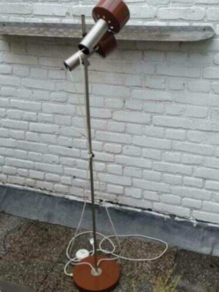 koch en lowy omi 60s vintage vloerlamp, Huis en Inrichting, Lampen | Vloerlampen, Zo goed als nieuw, 150 tot 200 cm, Metaal, Ophalen
