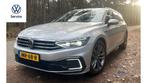 Volkswagen Passat GTE 218pk | DCC | IQ | Leder | Memo | TRH, Euro 6, Met garantie (alle), USB, Grijs