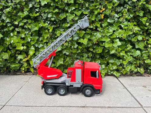 Grote brandweerauto met echte waterspuit, Kinderen en Baby's, Speelgoed | Speelgoedvoertuigen, Gebruikt, Ophalen of Verzenden