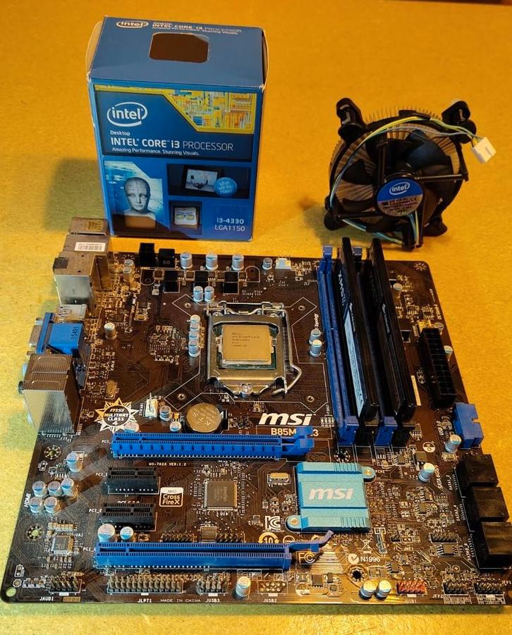 Intel i3-4330 + 8GB DDR3 + Moederbord, Computers en Software, Moederborden, Gebruikt, Intel, DDR3, Ophalen