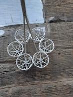 Eierrekje wit metaal - Braxton Home, Ophalen