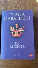 Diana Gabaldon - De reiziger, Ophalen of Verzenden, Nederland, Diana Gabaldon, Zo goed als nieuw