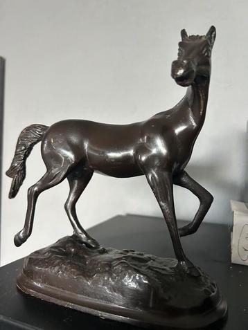 Brons beeld paard beschikbaar voor biedingen