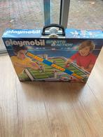 Playmobil Voetbalkoffer + EHBO poppetjes met brancard, Kinderen en Baby's, Speelgoed | Playmobil, Ophalen of Verzenden, Gebruikt