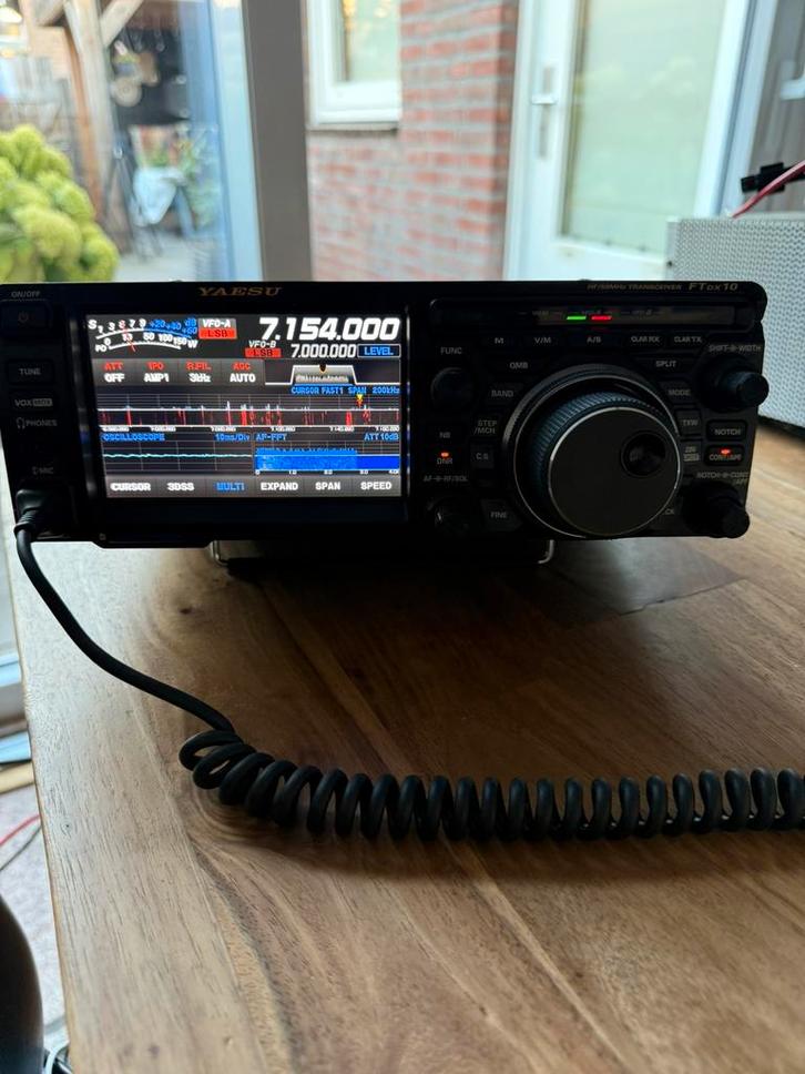 Zo goed als nieuwe Yaesu FTdx 10 in doos, Telecommunicatie, Zenders en Ontvangers, Zo goed als nieuw, Zender en Ontvanger, Ophalen