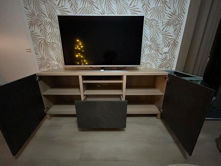 Ikea Besta TV Meubel - 180cm, Huis en Inrichting, Kasten | Televisiemeubels, Zo goed als nieuw, Minder dan 100 cm, 150 tot 200 cm
