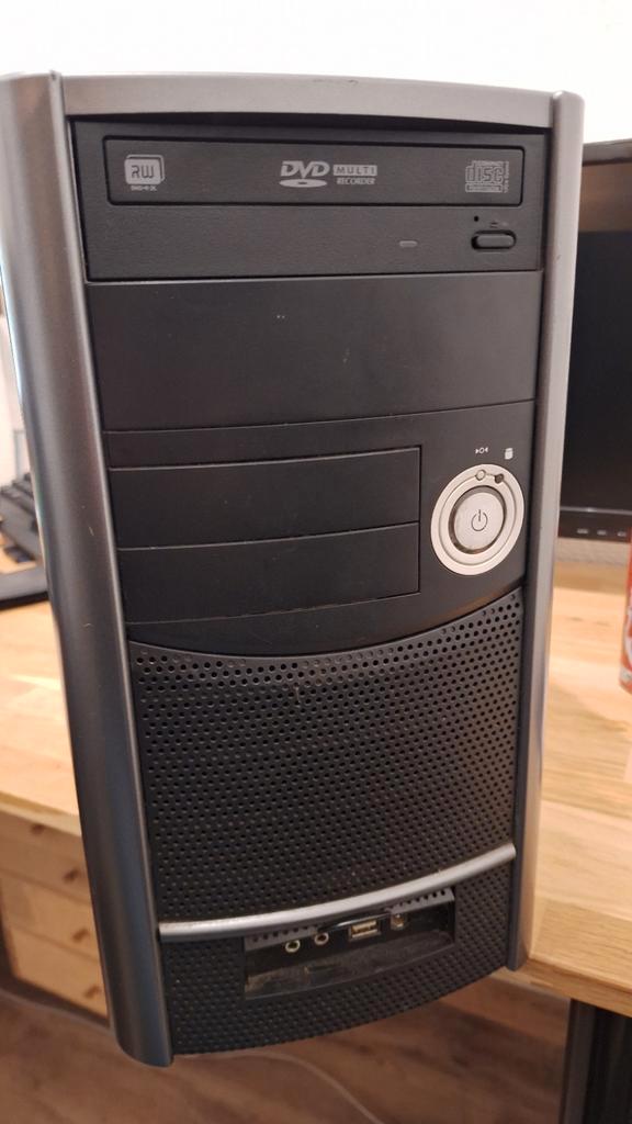 Desktop i3-6100, Computers en Software, Desktop Pc's, Gebruikt, 3 tot 4 Ghz, HDD, 8 GB, Ophalen