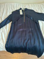 Second female s, Ophalen of Verzenden, Zo goed als nieuw, Onder de knie