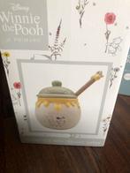 Winnie the Pooh Honingpot met Dipper, Ophalen of Verzenden, Winnie de Poeh of vrienden, Nieuw, Beeldje of Figuurtje