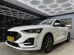 Ford Focus 1.0 EcoBoost Hybrid ST Line X (bj 2023), Auto's, Ford, Wit, Bedrijf, Handgeschakeld, Hybride Elektrisch/Benzine