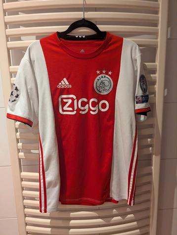 Ajax 2019-2020 voetbalshirt full patched beschikbaar voor biedingen