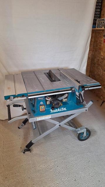 Makita zaagtafel MLT100.  Gebruikt beschikbaar voor biedingen