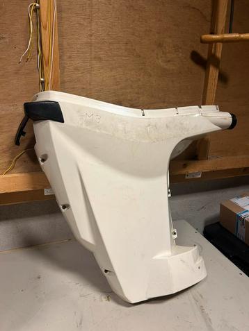 Evinrude E-TEC 15 / 25 / 30 pk zijkap stuurboord beschikbaar voor biedingen