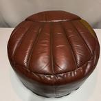 OPRUIMING Grote vintage donkerbruin leren poef jaren 60 70, Gebruikt, De sede, Ophalen of Verzenden, Poef