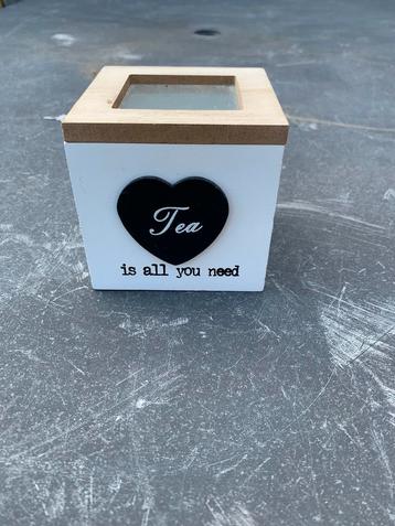 Twee nieuwe kleine theedoosjes beschikbaar voor biedingen