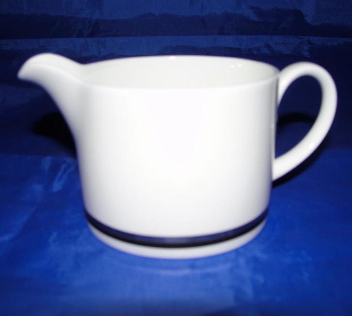 Wedgwood Charisma Susie Cooper Design melk/roomkannetje, Huis en Inrichting, Keuken | Servies, Zo goed als nieuw, Overige typen
