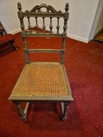 Antieke houten stoel, Ophalen