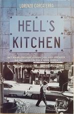 KORTING! Hell's Kitchen - Lorenzo Carcaterra, Boeken, Biografieën, Overige, Ophalen of Verzenden, Zo goed als nieuw, Lorenzo Carcaterra