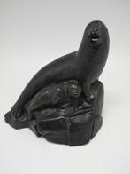 Zeehond met jong sculptuur, Antiek en Kunst, Ophalen of Verzenden