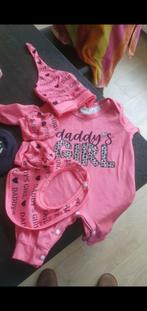 NEWBORN BABY CLOTHING AND ACCESSORIES, Ophalen, Zo goed als nieuw