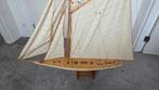 groot model zeilboot van hout, Ophalen, Zo goed als nieuw